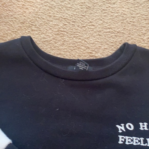 Cropped Sweatshirt - Picture 4 of 7